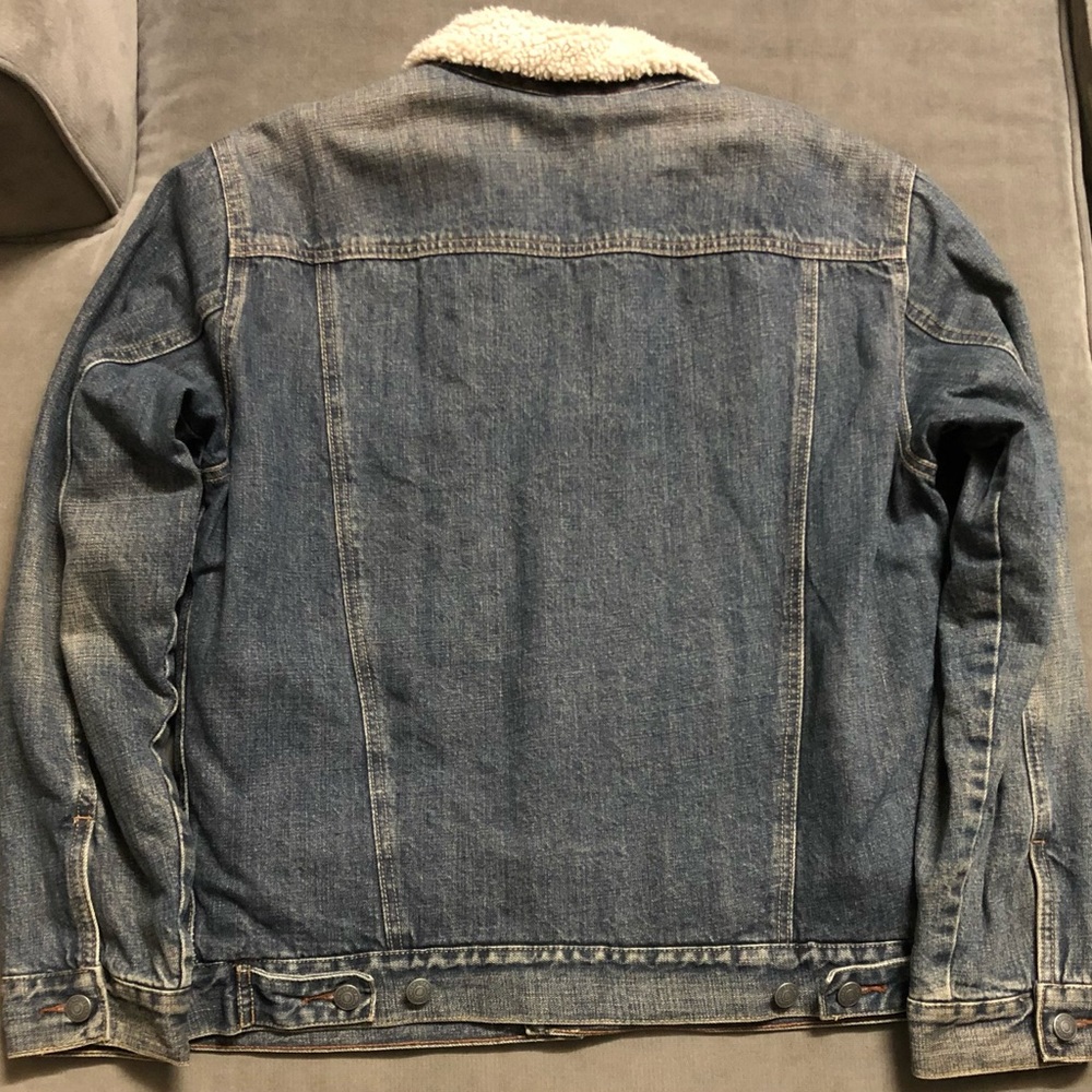 Gap Sherpa Lined Denim Jean Jacket - Picture 2 of 6